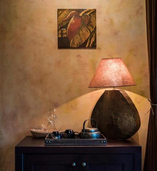 بانگلوی لوکس, Nham Village Resort