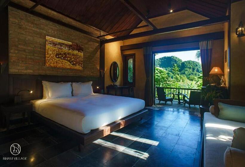 بانگلوی لوکس, Nham Village Resort