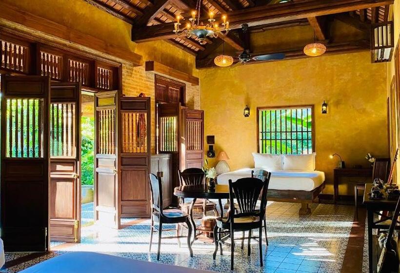 اتاق خانوادگی, Nham Village Resort