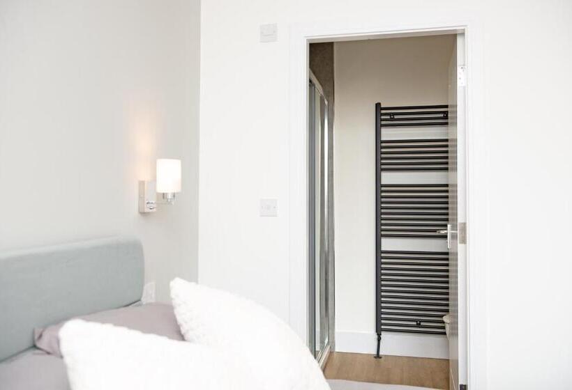 스탠다드 룸, Cara Lodge, Comfortable Self Check In En Suite Guest Rooms