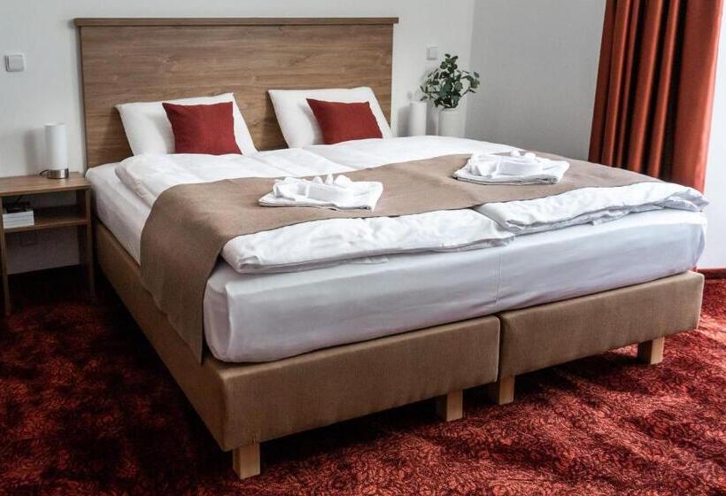 Номер Стандарт с Балконом, Penzion Golf Luby