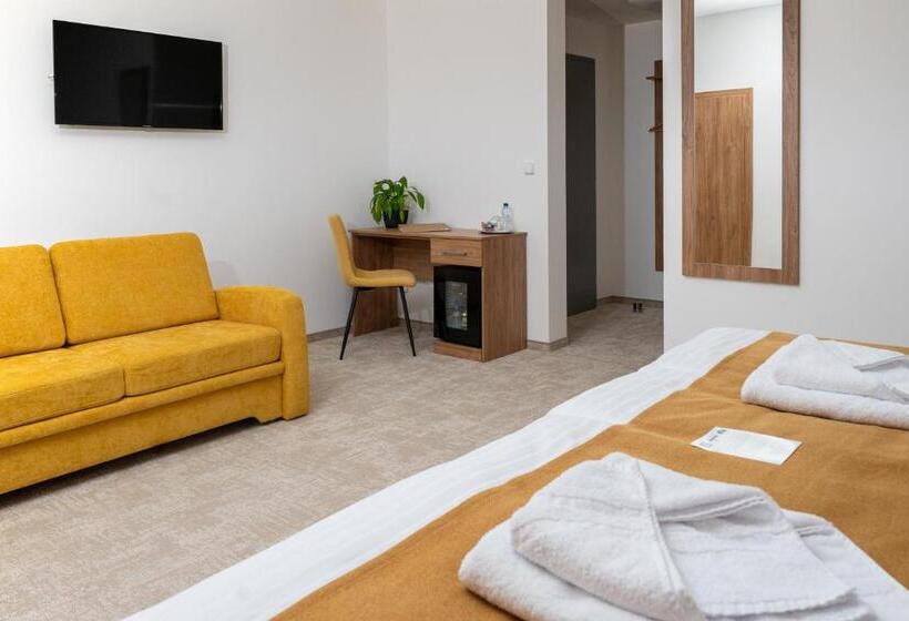 חדר דלוקס עם מרפסת, Penzion Golf Luby