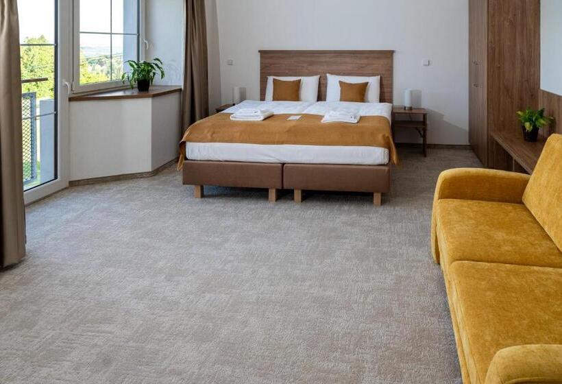 חדר משפחתי, Penzion Golf Luby