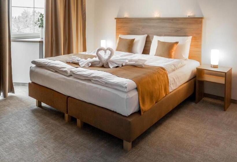 חדר משפחתי, Penzion Golf Luby