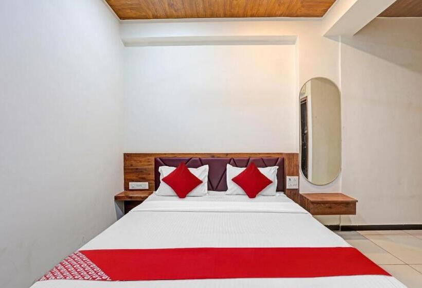 Standardrum, Pop 81014 Hotel Royal Raj