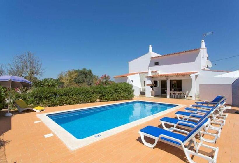Вилла 1 Спальня, Casa Silver, Gale   Sleeps 9 Close To Amenities And Beach!