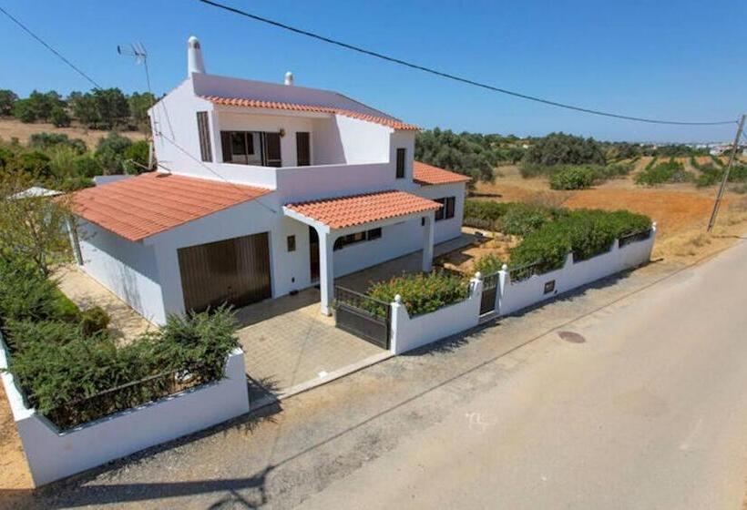 ‫فيلا غرفة نوم واحدة, Casa Silver, Gale   Sleeps 9 Close To Amenities And Beach!