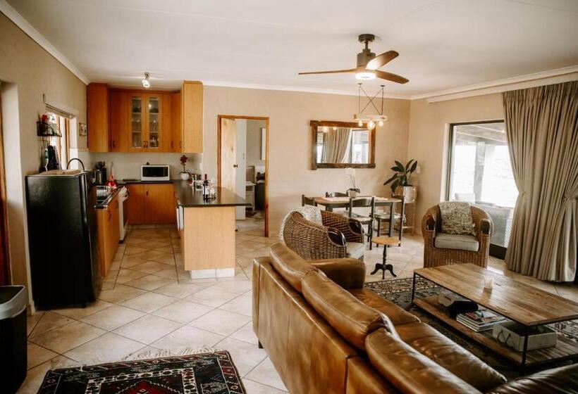 Дом 1 Спальня, Breathe Accommodation