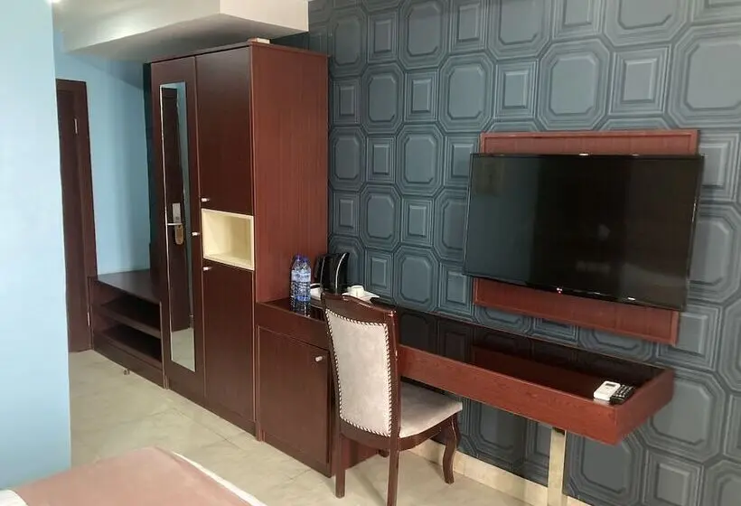 اتاق لوکس, Mont Kalm Hotel And Suites