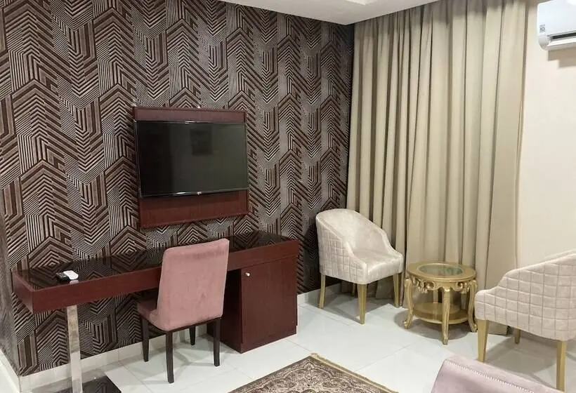 اتاق لوکس, Mont Kalm Hotel And Suites