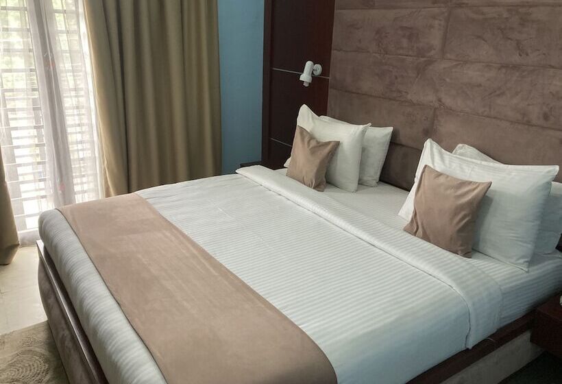 اتاق لوکس, Mont Kalm Hotel And Suites