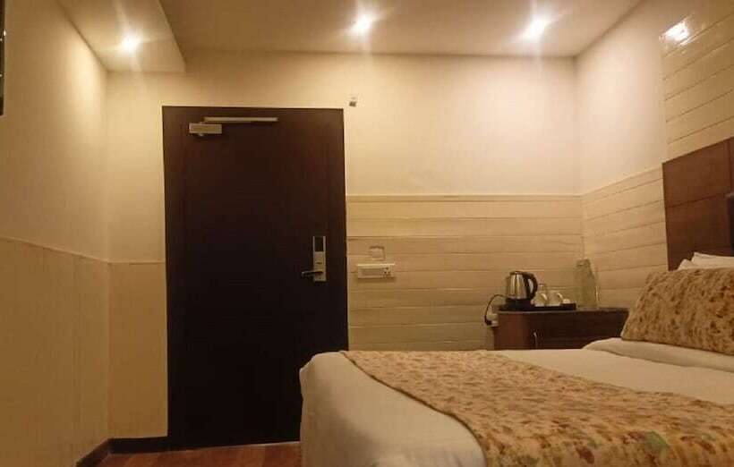 חדר דלוקס, Yashshree Mussoorie Mall Road