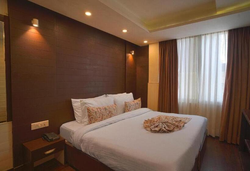 חדר דלוקס, Yashshree Mussoorie Mall Road