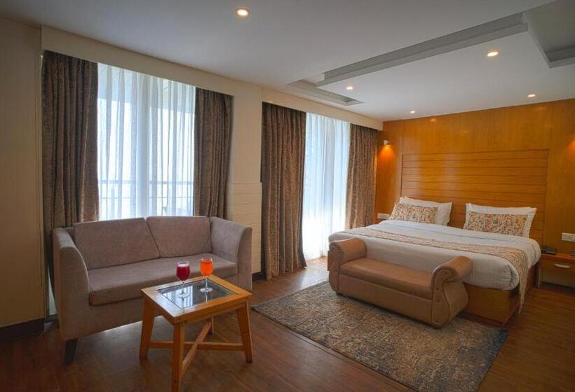 חדר סטנדרט עם מרפסת, Yashshree Mussoorie Mall Road