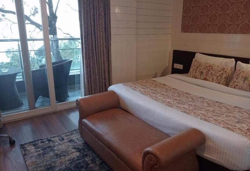 חדר סטנדרט עם מרפסת, Yashshree Mussoorie Mall Road
