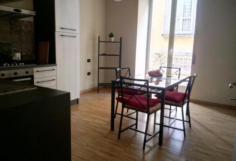 اتاق استاندارد چهارنفره با بالکن, Casa Joss