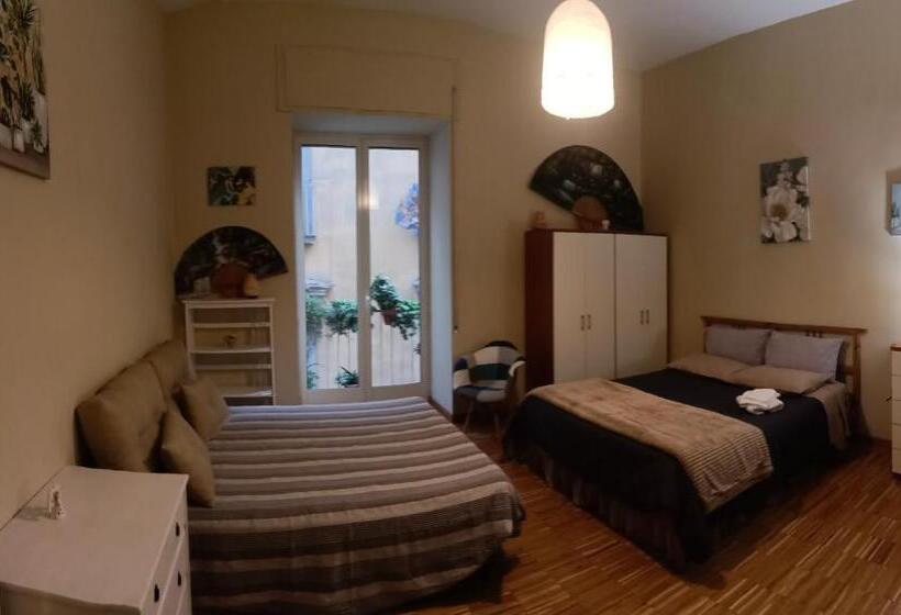 اتاق استاندارد چهارنفره با بالکن, Casa Joss