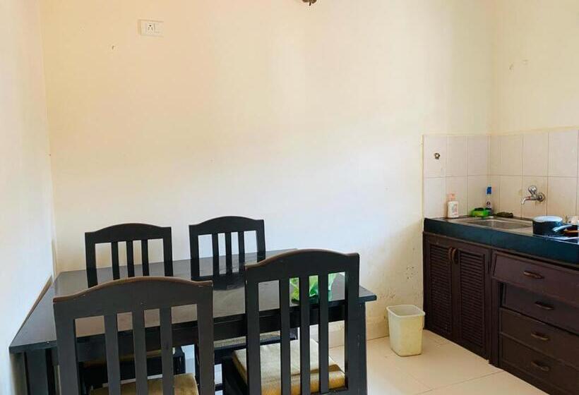 דירת חדר נוף לבריכה, Holidays Beach Apartments Goa