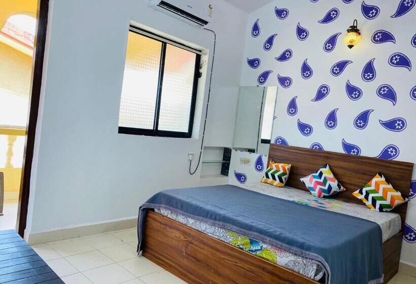 דירת חדר נוף לבריכה, Holidays Beach Apartments Goa