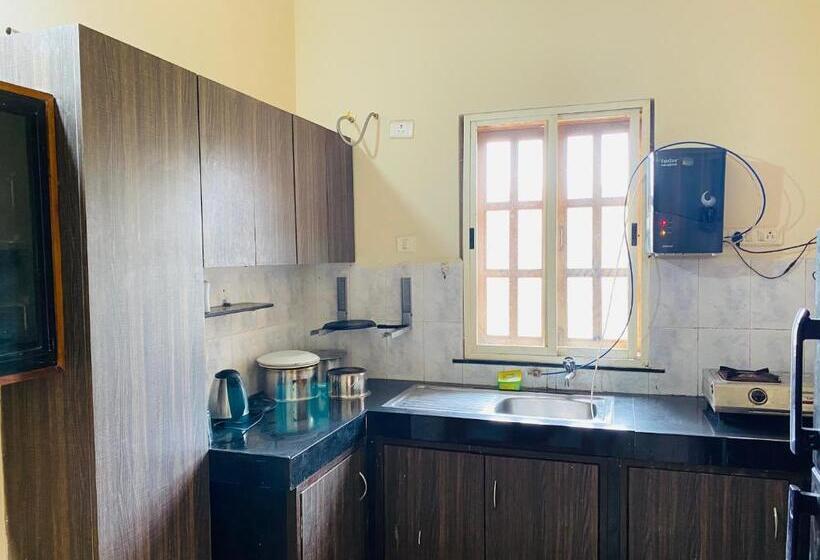 Apartament 1 Sypialnia Widok Basen, Holidays Beach Apartments Goa