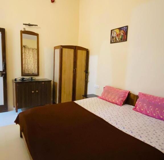 דירת חדר נוף לבריכה, Holidays Beach Apartments Goa