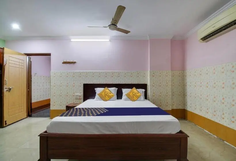 デラックスルーム, O Sir Vr Sairam Lodge