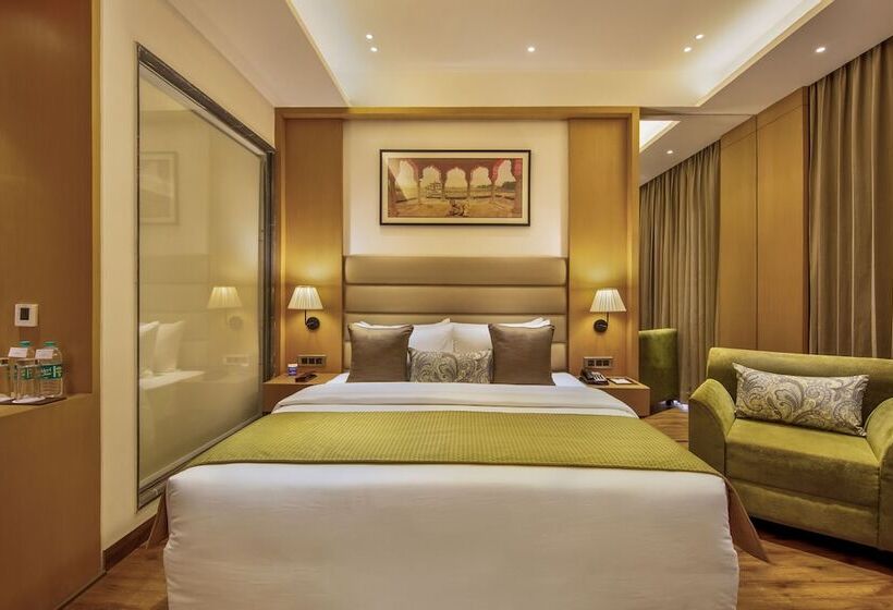 Номер Deluxe, Sarovar Portico Sonipat