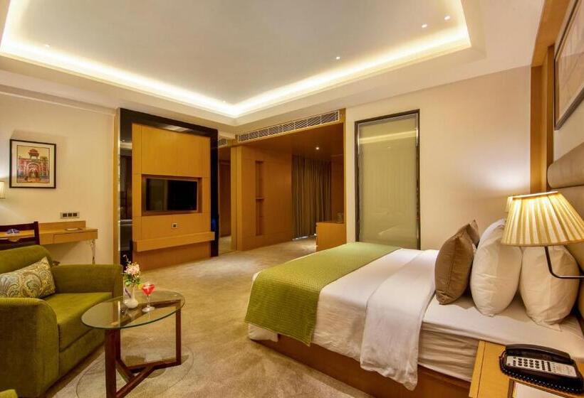 Люкс Deluxe Кровать Кинг, Sarovar Portico Sonipat