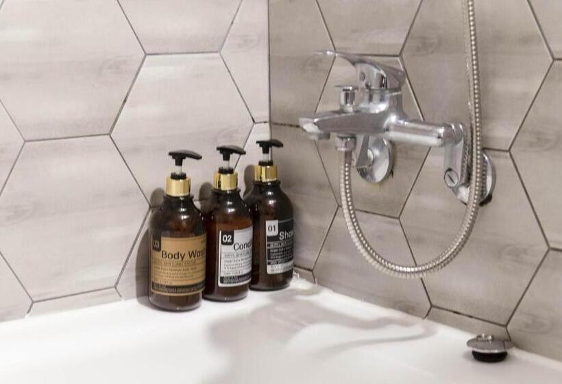 带按摩浴盆的套房, Incheon Stay Inn