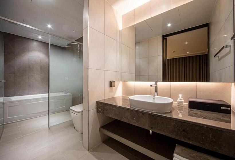 Люкс, Pohang Hotel Noblion