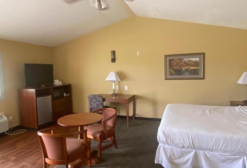 带大床的复式套间, Southern Inn & Suites Rv Lots Now Available