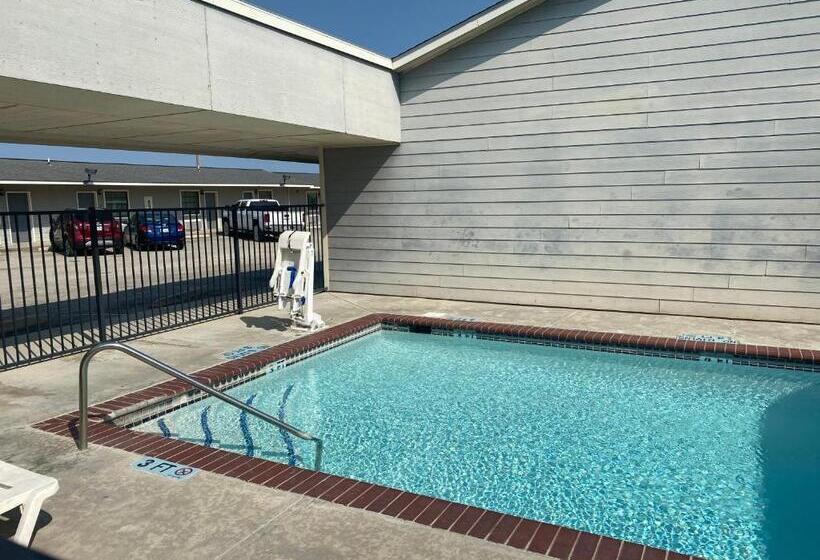 带大床的复式套间, Southern Inn & Suites Rv Lots Now Available