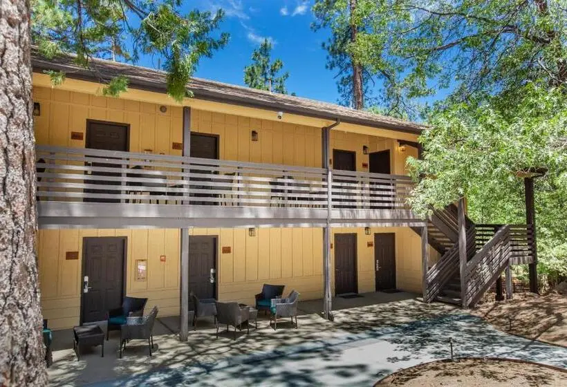 身障者適用キングサイズベッドルーム, Tahquitz Pines Retreat