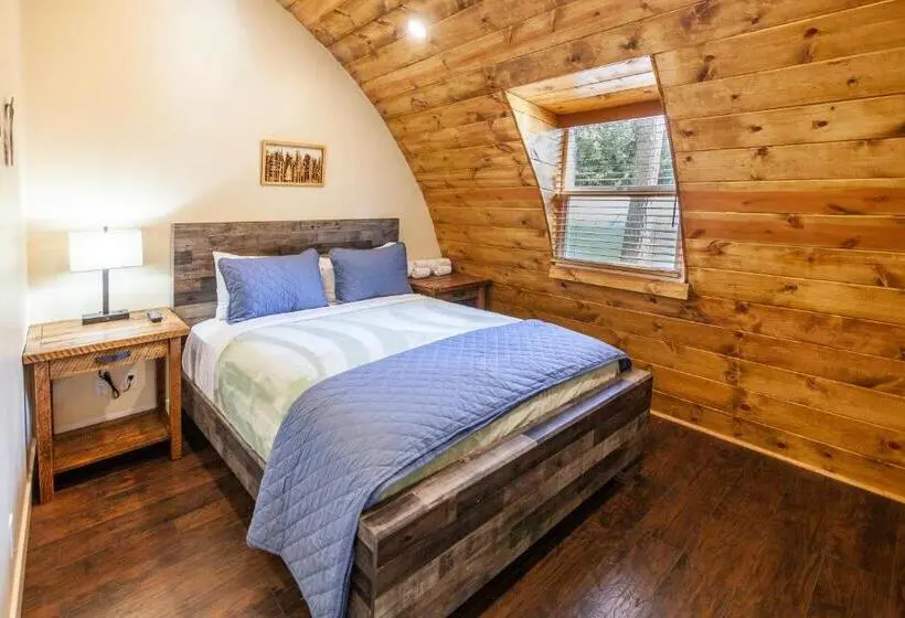 スタンダードトリプルルーム, Tahquitz Pines Retreat