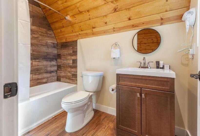 חדר דחוקס עם מיטת קינג, Tahquitz Pines Retreat