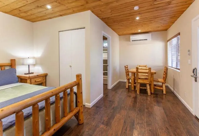 デラックスルーム, Tahquitz Pines Retreat