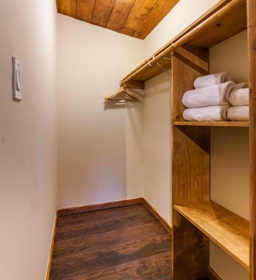 이그제큐티브 스위트, Tahquitz Pines Retreat