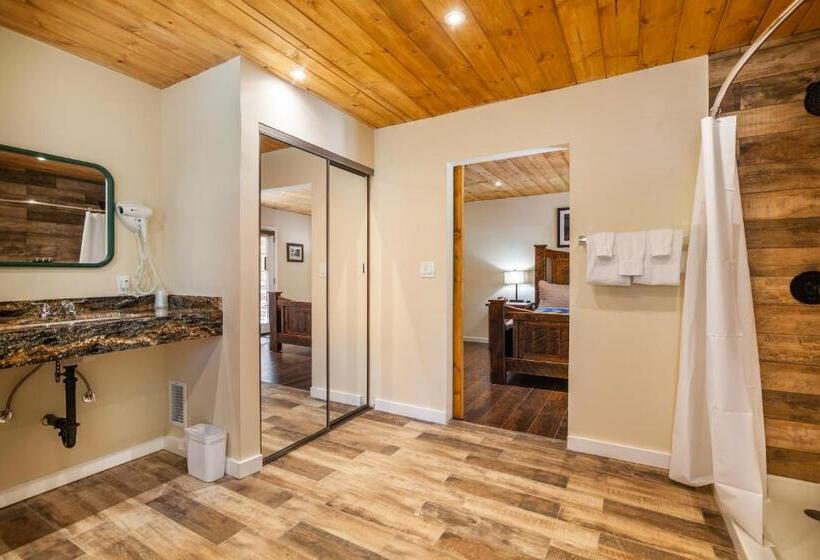 חדר סטנדרט לארבעה, Tahquitz Pines Retreat