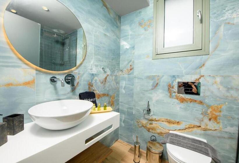 Номер Deluxe, The Olive Land