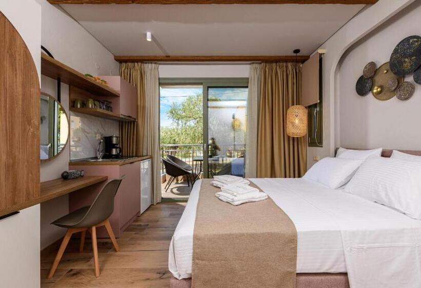 デラックスルーム, The Olive Land