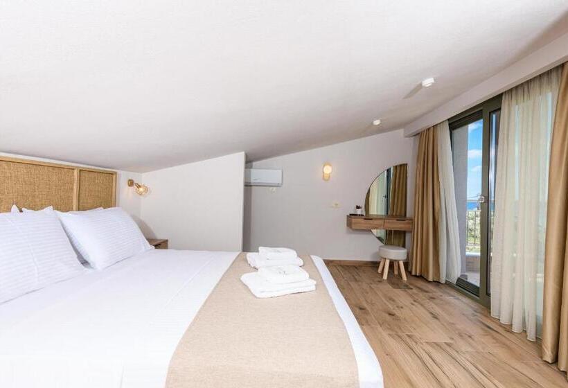 スーペリアースイート, The Olive Land