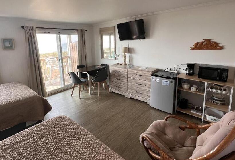 غرفة قياسية مطلّة علي البحر مزوَّدة بشُرفة, Sea Vista Motel