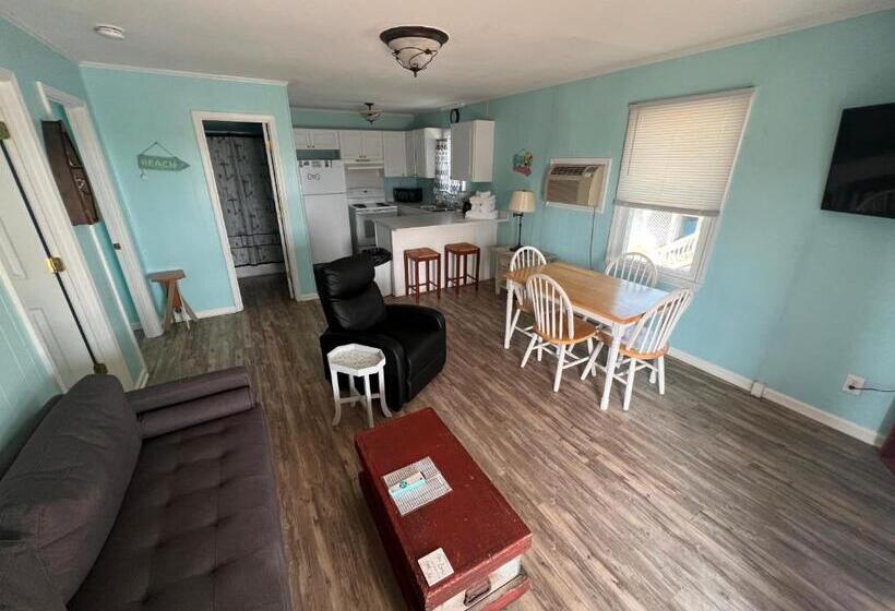 Апартаменты 1 Спальня Вид на Море, Sea Vista Motel