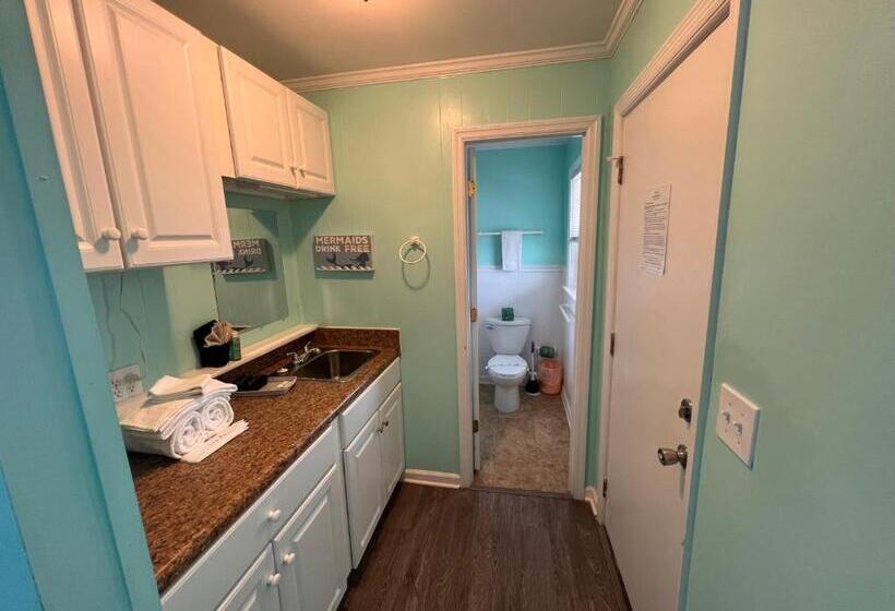 غرفة قياسية مطلّة علي البحر, Sea Vista Motel