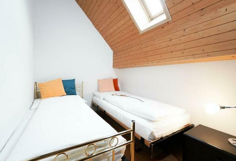 سوییت خانوادگی, Centra Hotel Zurich
