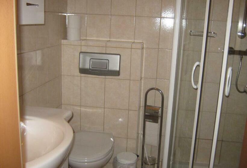 Номер Стандарт, 2 Sterne Gasthof Pension Kienklause Kein Wifi Wlan Keinen Handyempfang