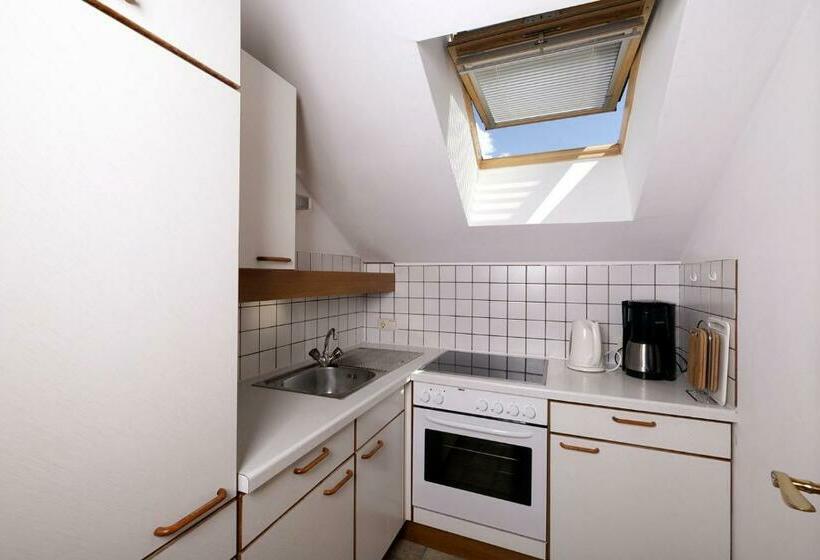 1ベッドルームアパートメント, Altroiterhof