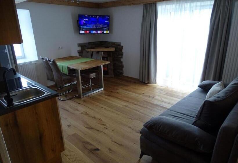 テラス付き1ベッドルームアパートメント, Altroiterhof