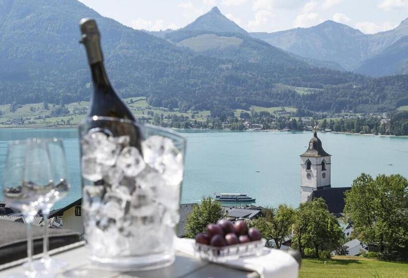 1 Bedroom Apartment Lake View, Altroiterhof