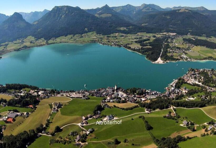 1 Bedroom Apartment Lake View, Altroiterhof